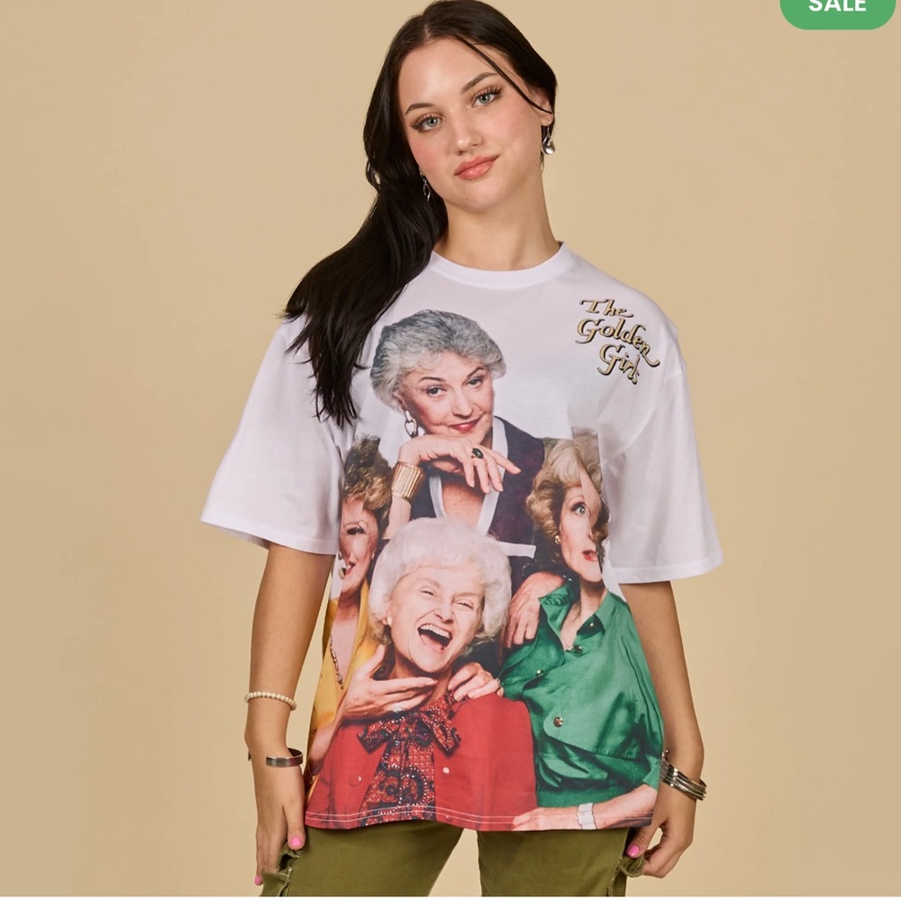 Cakeworthy THE GOLDEN GIRLS PHOTO DROP
SLEEVE T-SHIRT